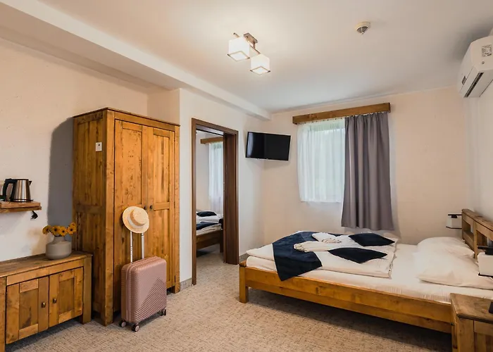 Perla Beskidu Bed & Breakfast 3*